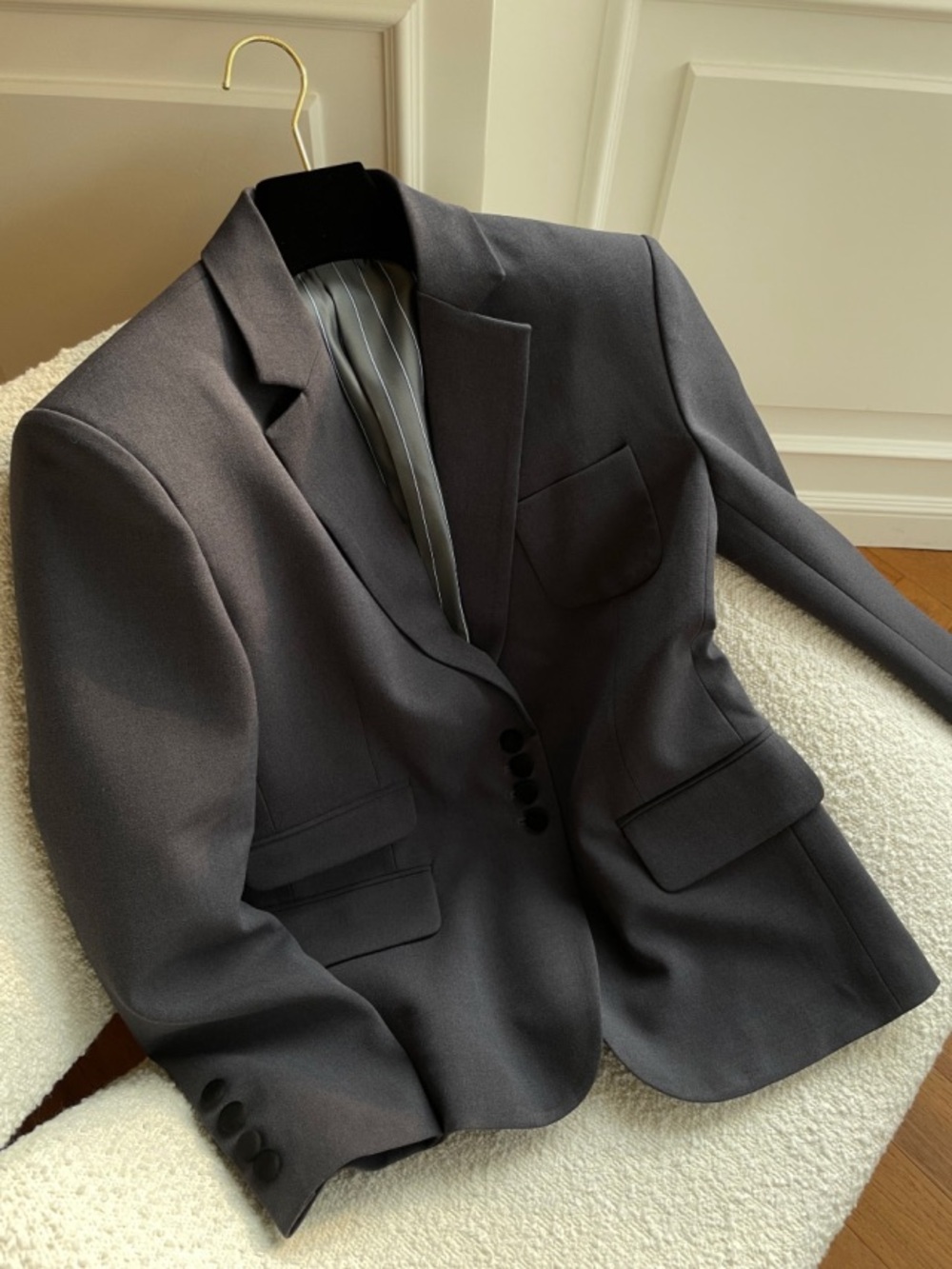 Seooocookie Velvet Point Grey Jacket Size M NWT